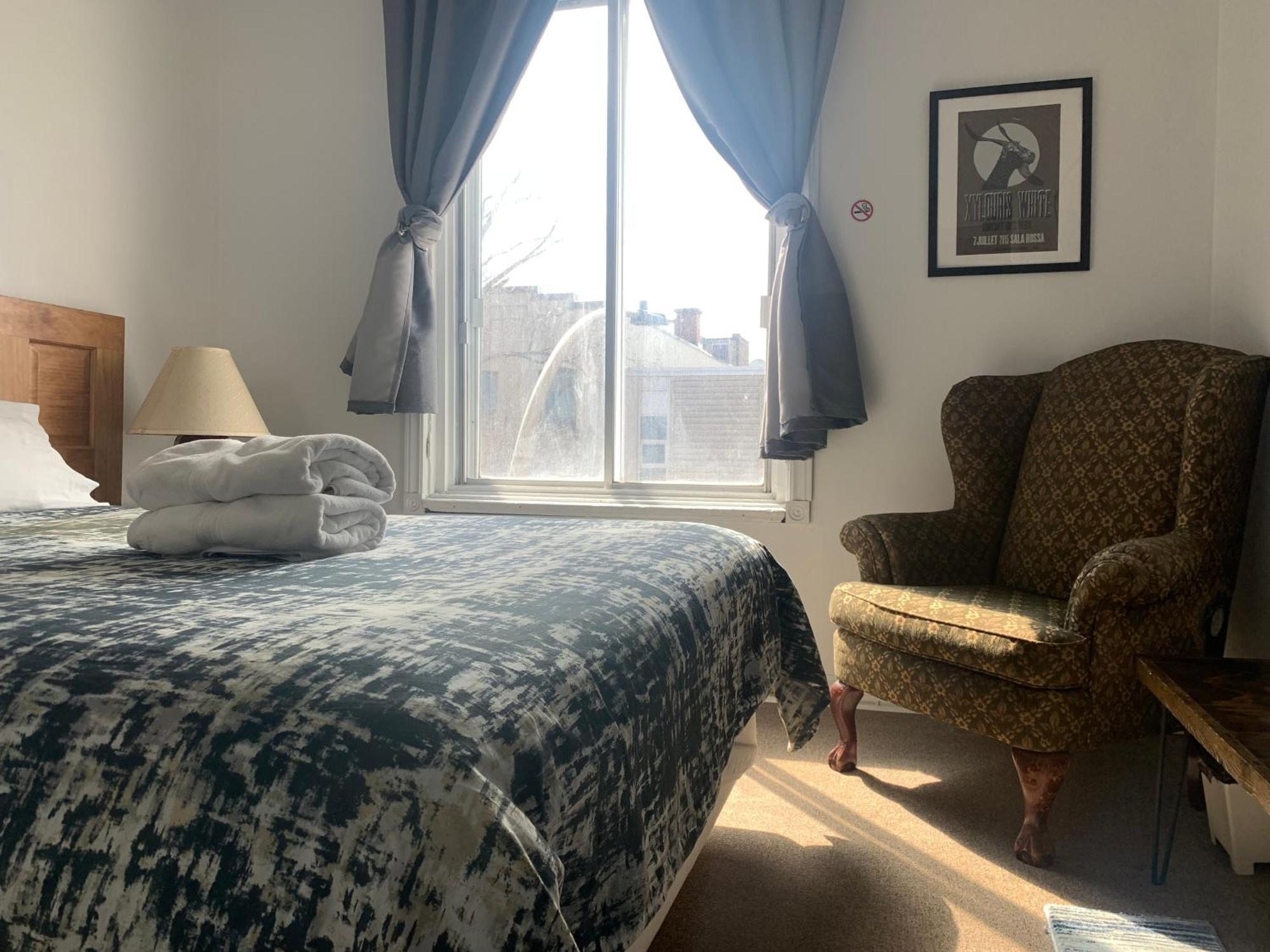 Pensione Popolo Montreal Bagian luar foto